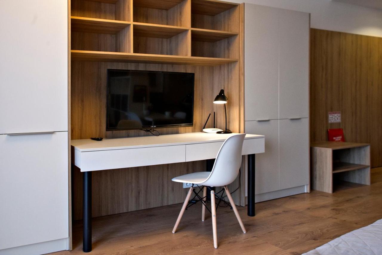 Wolska Serviced Apartments Варшава Екстериор снимка