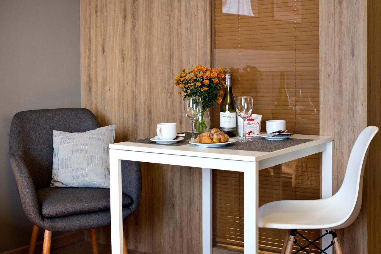Wolska Serviced Apartments Варшава Екстериор снимка