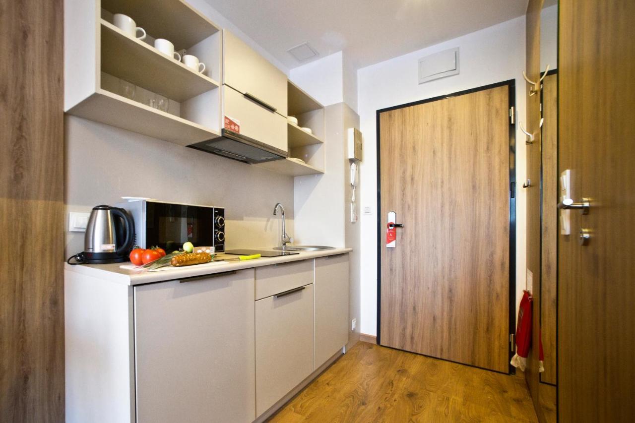 Wolska Serviced Apartments Варшава Екстериор снимка