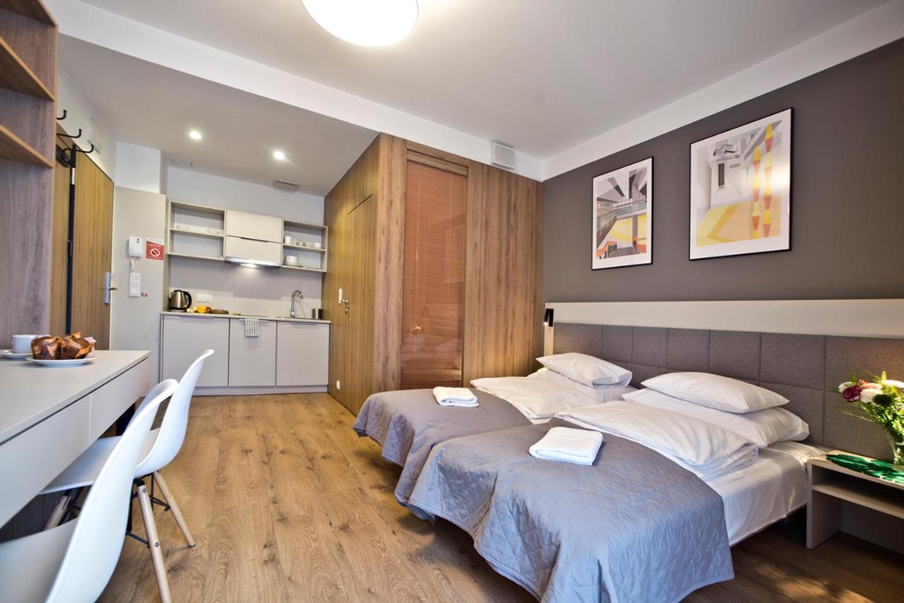 Wolska Serviced Apartments Варшава Екстериор снимка