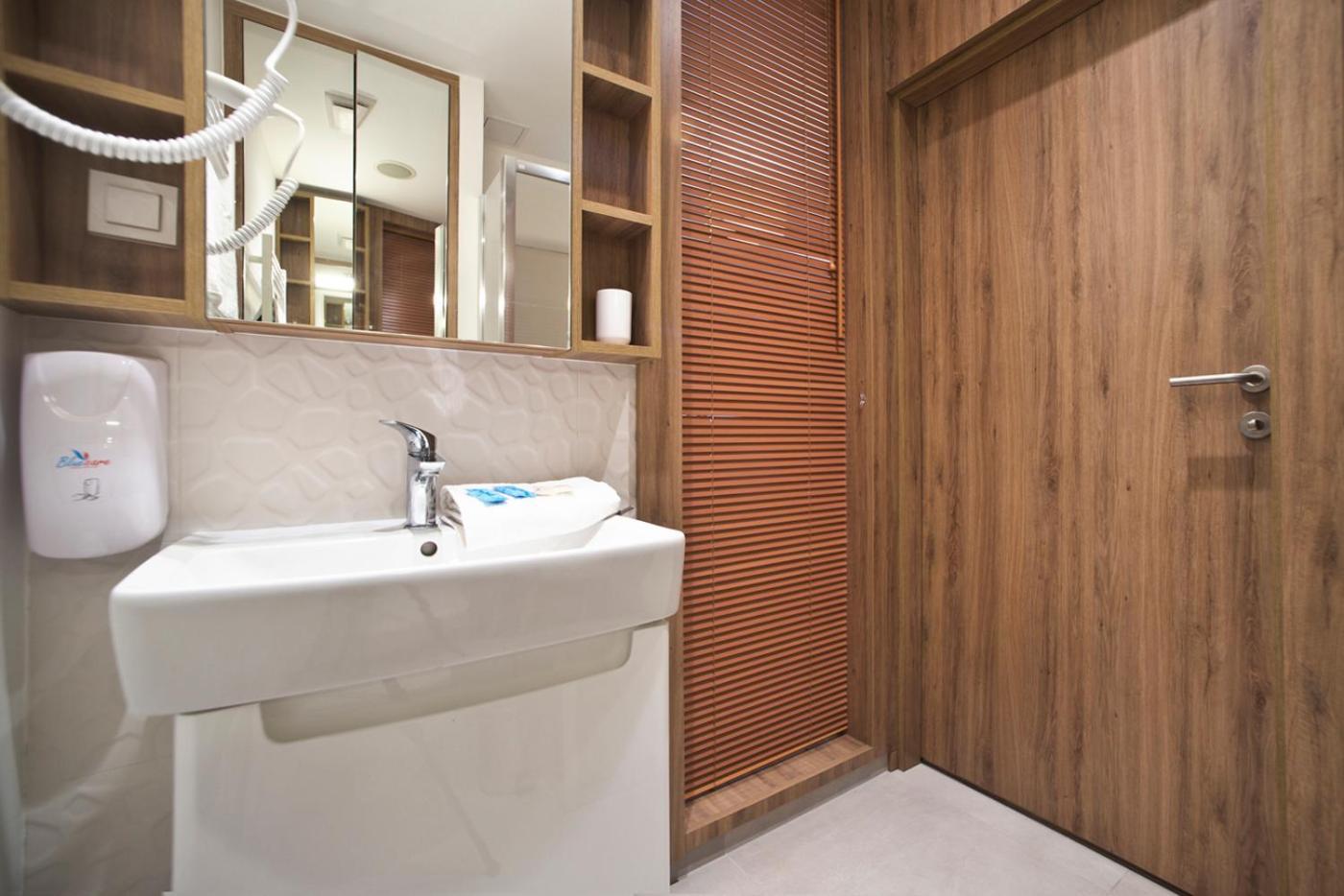 Wolska Serviced Apartments Варшава Стая снимка